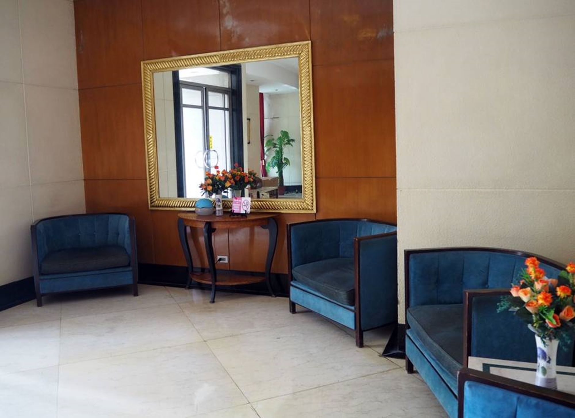 Suites De Marina Manila With Netflix Eksteriør billede